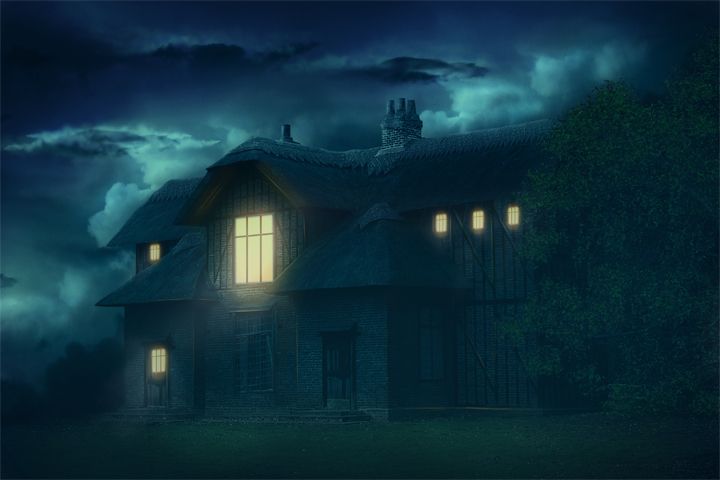 Create Gloomy House Scene in Photoshop